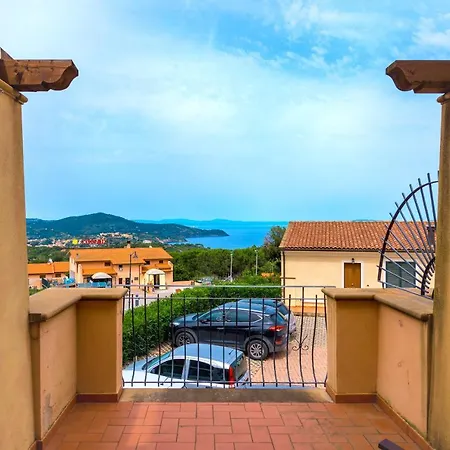Capoliveri Ed Il Mare * Capoliveri (Isola d'Elba)